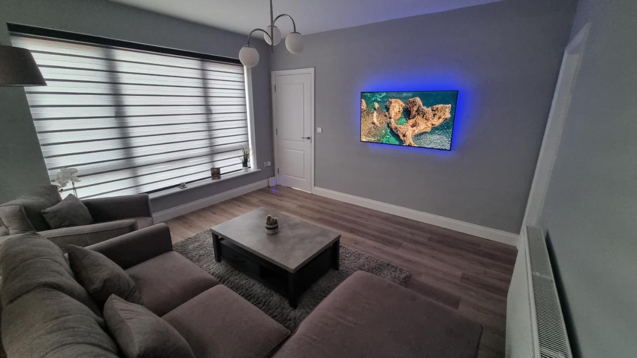 Entire Modern Home With Seaview And Parking ويكلو المظهر الخارجي الصورة